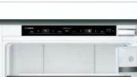 BOSCH KIF84SDE0 Serie 8, Einbau-Kühl-Gefrier-Kombination mit Gefrierbereich unten, 177.2 x 55.8 cm, Flachscharnier mit Softeinzug