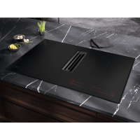 AEG  XCB6845AB AUTARKES KOCHFELD MIT INTEGRIERTEM DUNSTABZUG, MULDENLÜFTER, WLAN-FÄHIG, UMLUFT, 80CM