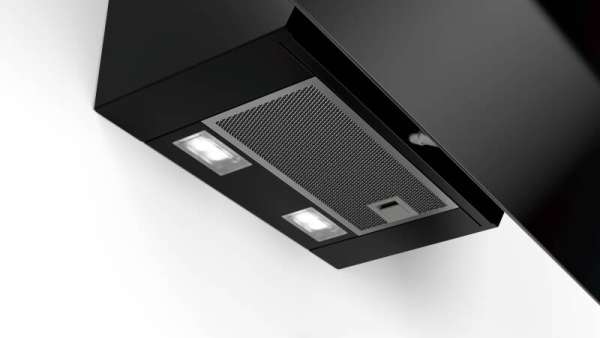 Bosch DWK87EM60 Serie 2 Dunst­ab­zugs­hau­be Schwarz Edel­stahl EEK: B