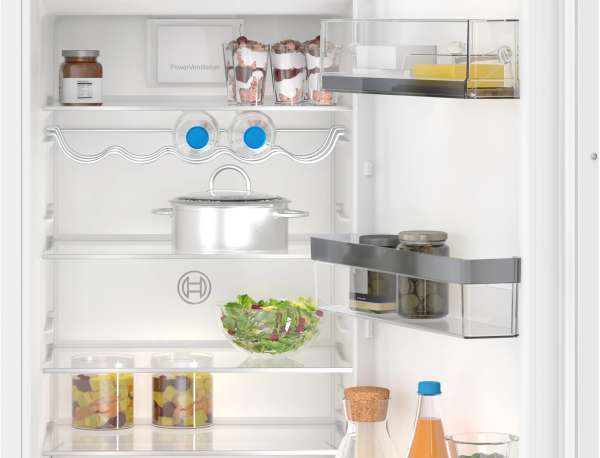 BOSCH KIL82ADD0 Serie 6 Einbau-Kühlschrank mit Gefrierfach 177.5 x 56 cm Flachscharnier mit Softeinzug