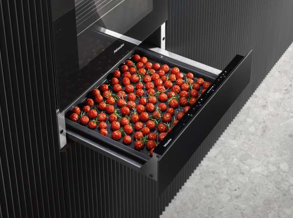 Miele ESW 7010 Grifflose Gourmet-Wärmeschublade in 14cm Höhe Obsidianschwarz