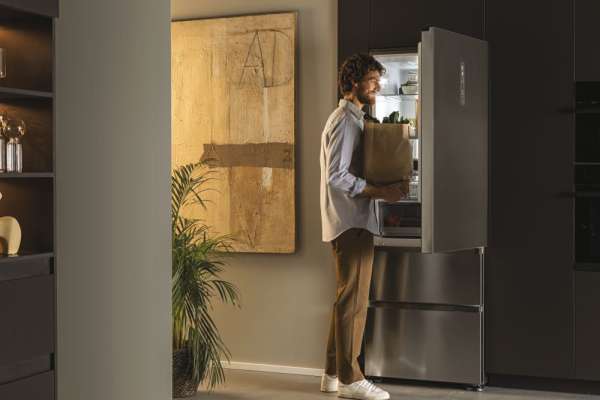 Haier HTW7720ENMP Kühl-/Gefrierkombination edelstahl / E